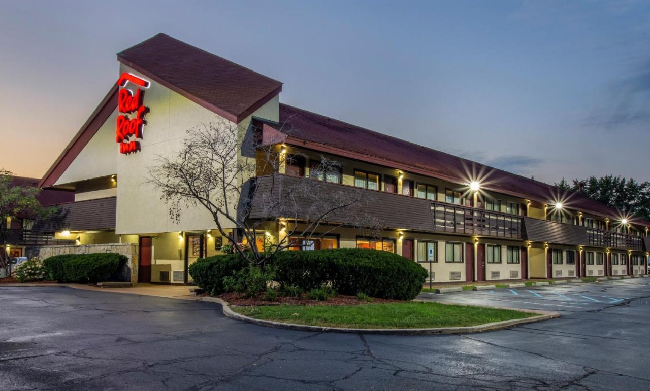 Red Roof Detroit - Plymouth/canton Motel 2*